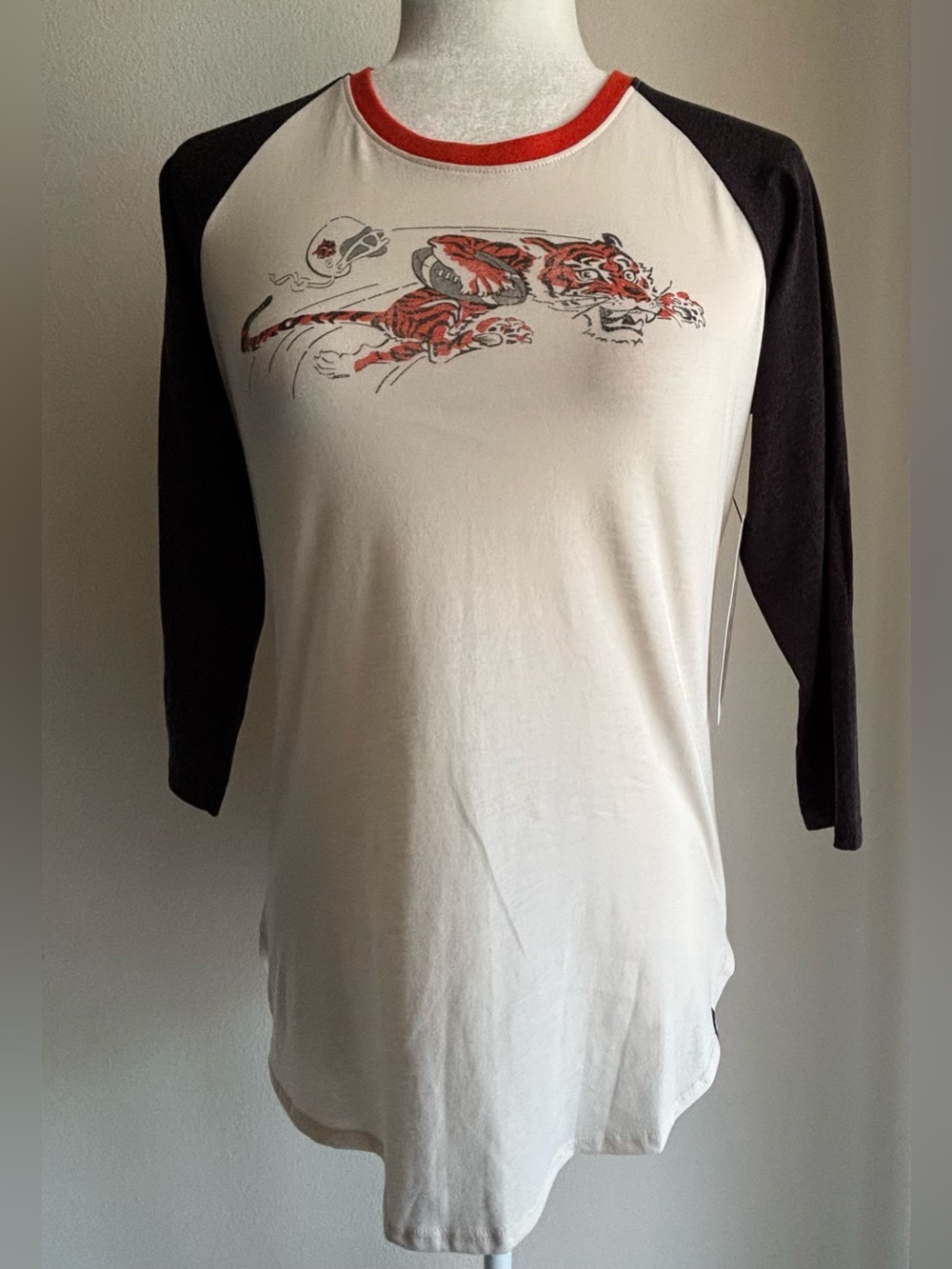 NFL 47 Brand Cincinnati Bengals Distressed Graphic Women’s Tee
